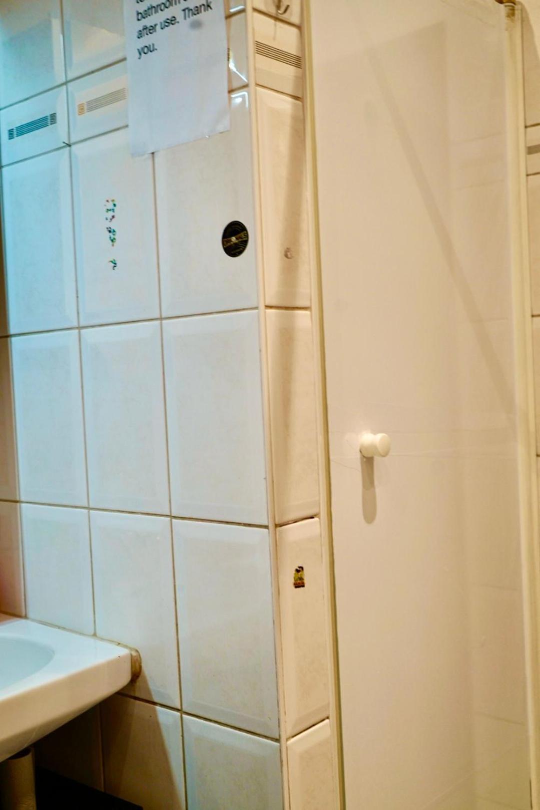U6 Schoepfwerk Hostel 1 ウィーン エクステリア 写真