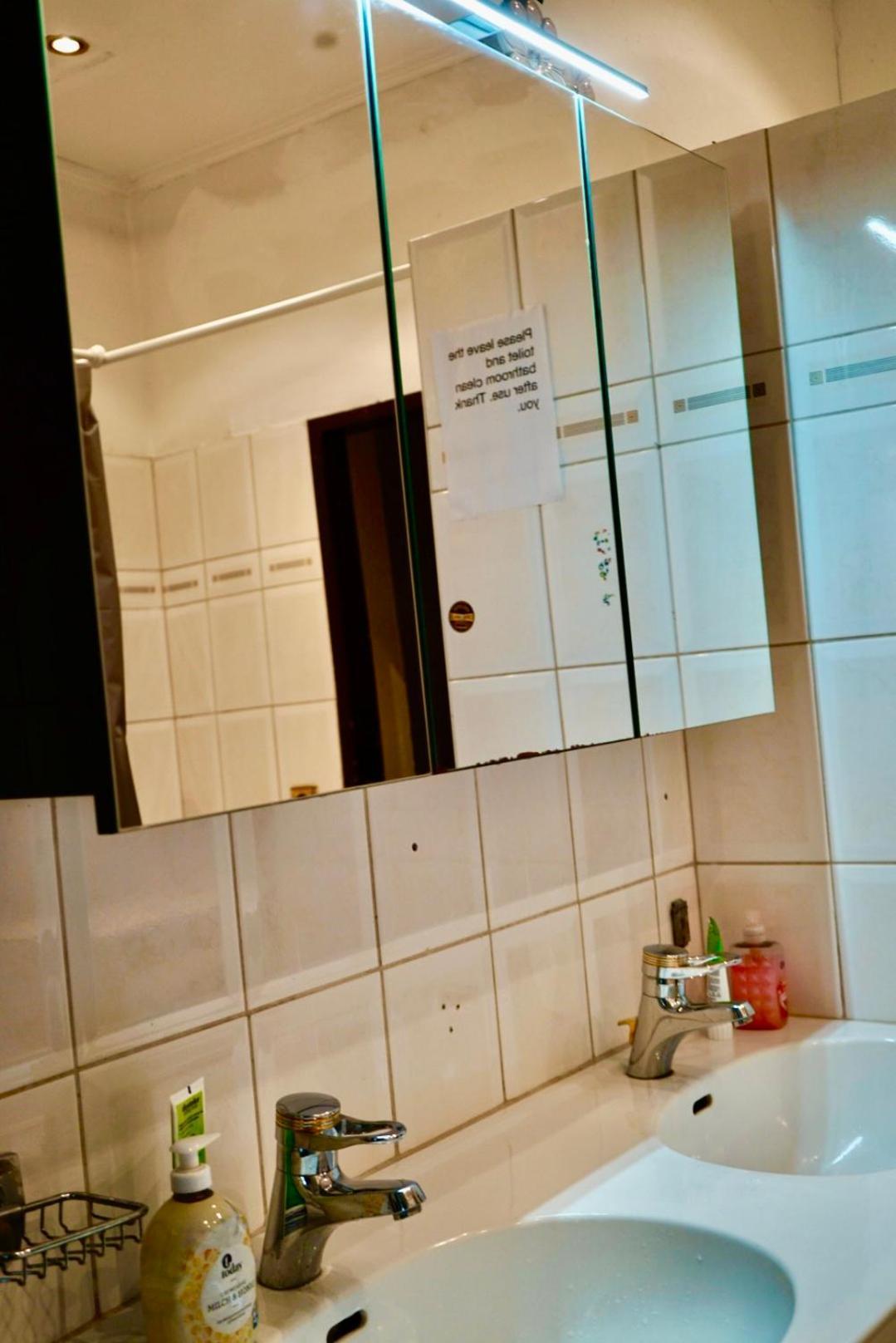 U6 Schoepfwerk Hostel 1 ウィーン エクステリア 写真